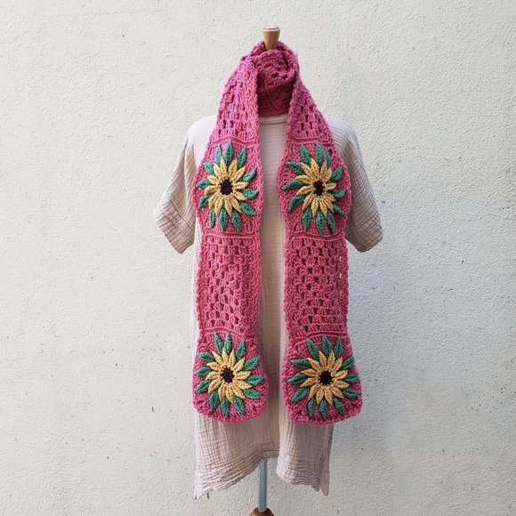 Vintage Pink Handknit Crochet Sunflower Pocket Mitten Scarf - Picture 3 of 5